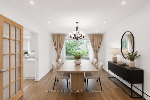 Photo 11 at 18 Debra Crescent, Allandale Heights, Barrie