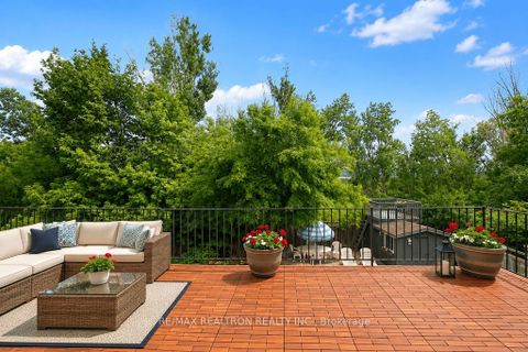 Photo 19 at 18 Debra Crescent, Allandale Heights, Barrie