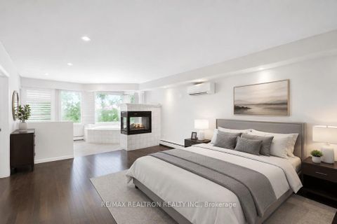Photo 24 at 18 Debra Crescent, Allandale Heights, Barrie