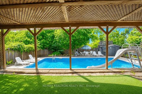 Photo 44 at 18 Debra Crescent, Allandale Heights, Barrie
