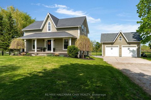 Photo 1 at 1595 County 42 Road, Rural Clearview, Clearview