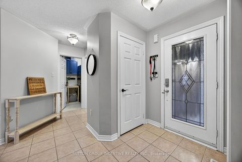 Photo 5 at 4 Dunnett Drive, Ardagh, Barrie