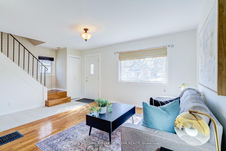 Photo 4 at 569 Masson Street, O'Neill, Oshawa