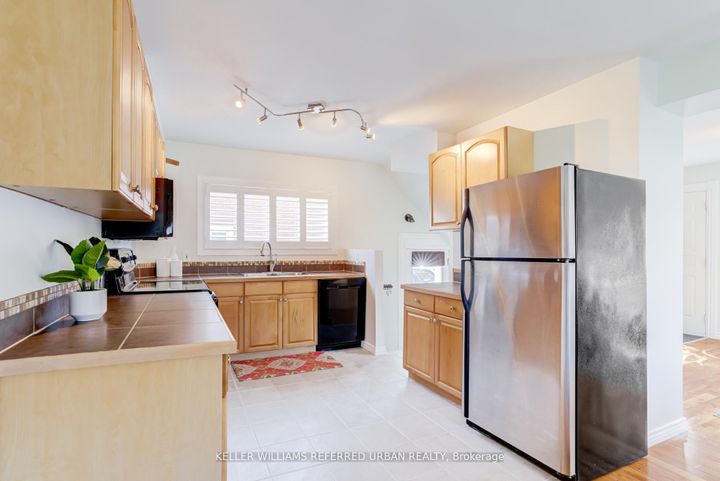 Photo 10 at 569 Masson Street, O'Neill, Oshawa