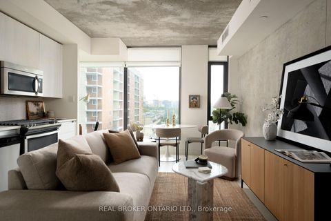 Photo 1 at 508 - 111 Bathurst Street, Waterfront Communities C1, Toronto