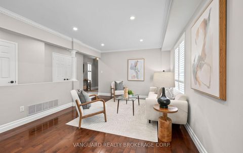 Photo 10 at 22 Monteith Crescent, Maple, Vaughan