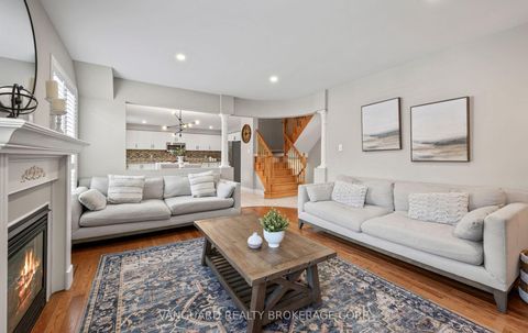 Photo 14 at 22 Monteith Crescent, Maple, Vaughan