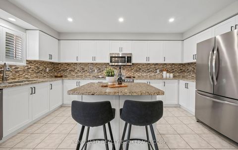 Photo 19 at 22 Monteith Crescent, Maple, Vaughan