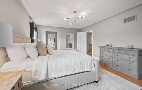 Photo 25 at 22 Monteith Crescent, Maple, Vaughan