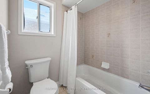 Photo 32 at 22 Monteith Crescent, Maple, Vaughan
