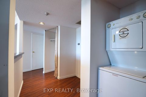 Photo 4 at 1006 - 150 Alton Towers Circle, Milliken, Toronto