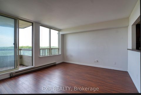 Photo 10 at 1006 - 150 Alton Towers Circle, Milliken, Toronto