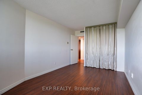Photo 12 at 1006 - 150 Alton Towers Circle, Milliken, Toronto
