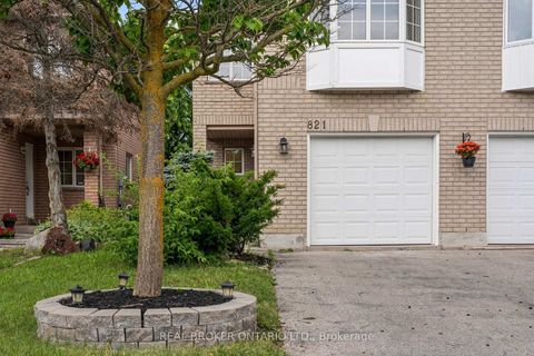 Photo 2 at 821 Pucks Place, Wyndham, Newmarket