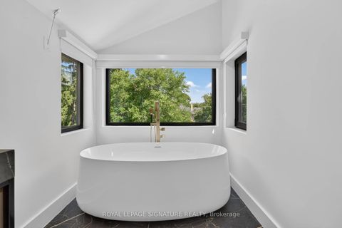 Photo 29 at 156 Snowdon Avenue, Lawrence Park North, Toronto