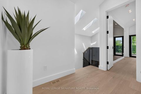 Photo 35 at 156 Snowdon Avenue, Lawrence Park North, Toronto