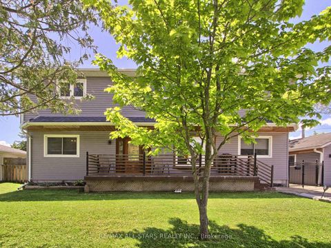 Photo 1 at 397 Winnifred Drive, Keswick South, Georgina