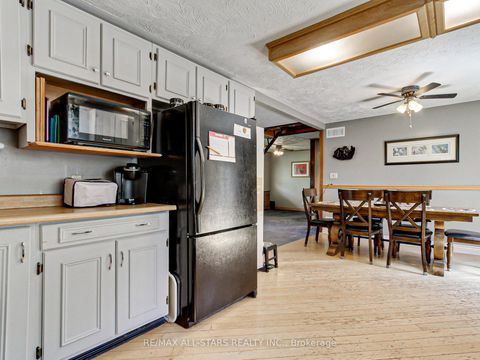 Photo 14 at 397 Winnifred Drive, Keswick South, Georgina