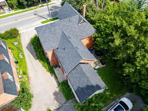 Photo 5 at 9 Penetang Street, Codrington, Barrie