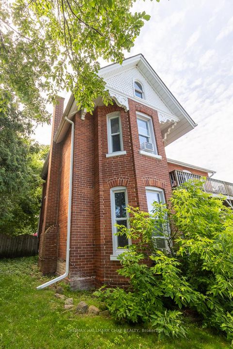 Photo 10 at 9 Penetang Street, Codrington, Barrie
