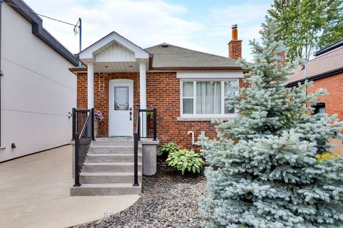 Photo 1 at 42 Stephen Drive, Queensway, Toronto