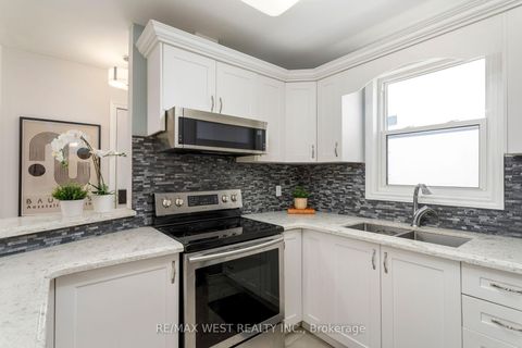 Photo 11 at 42 Stephen Drive, Queensway, Toronto
