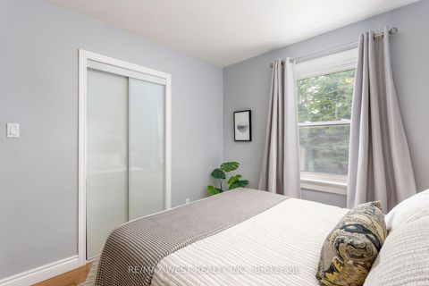 Photo 22 at 42 Stephen Drive, Queensway, Toronto