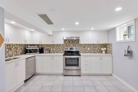 Photo 33 at 42 Stephen Drive, Queensway, Toronto