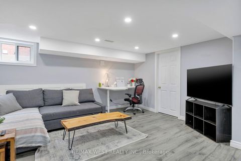 Photo 37 at 42 Stephen Drive, Queensway, Toronto