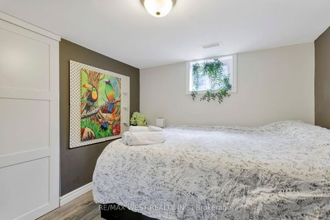 Photo 40 at 42 Stephen Drive, Queensway, Toronto