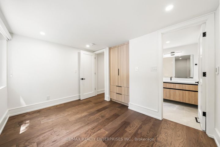 Photo 19 at 1495 Thetford Court, Clarkson, Mississauga