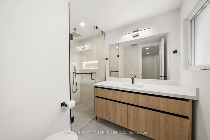 Photo 20 at 1495 Thetford Court, Clarkson, Mississauga