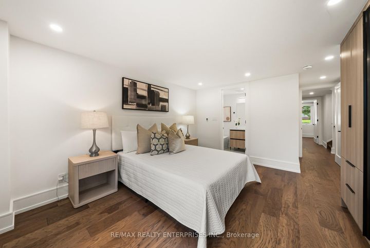 Photo 28 at 1495 Thetford Court, Clarkson, Mississauga