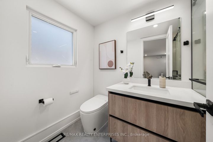 Photo 30 at 1495 Thetford Court, Clarkson, Mississauga
