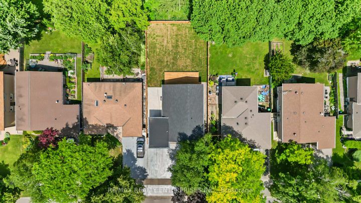 Photo 37 at 1495 Thetford Court, Clarkson, Mississauga