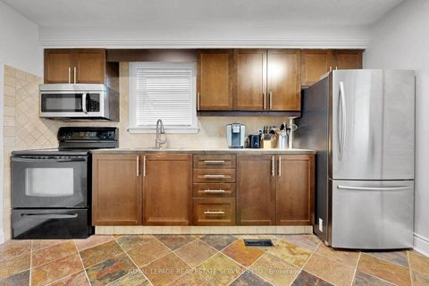 Photo 8 at 6 Parkchester Road, Amesbury, Toronto