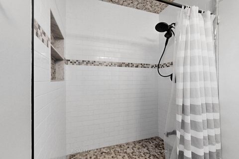 Photo 19 at 6 Parkchester Road, Amesbury, Toronto