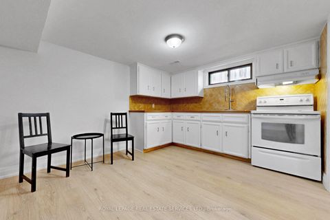 Photo 23 at 6 Parkchester Road, Amesbury, Toronto