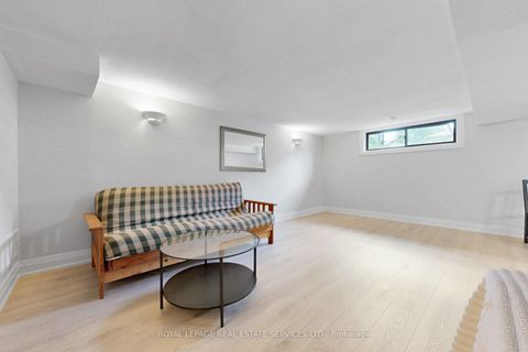Photo 25 at 6 Parkchester Road, Amesbury, Toronto