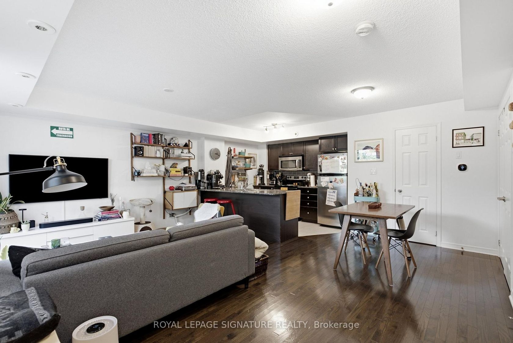 TH135 - 5 Elsie Lane, Junction, Toronto photo 1
