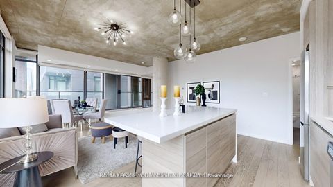 Photo 8 at 314 - 111 Bathurst Street, Waterfront Communities C1, Toronto