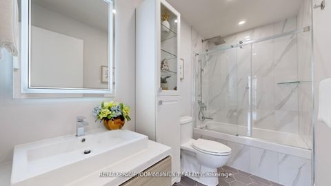 Photo 17 at 314 - 111 Bathurst Street, Waterfront Communities C1, Toronto
