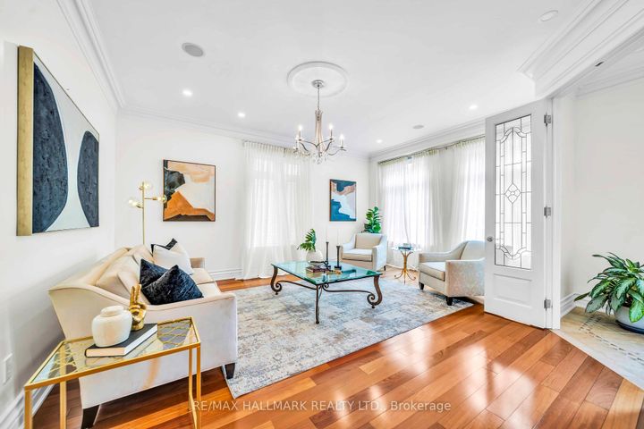 Photo 7 at 124 Felbrigg Avenue, Nortown, Toronto