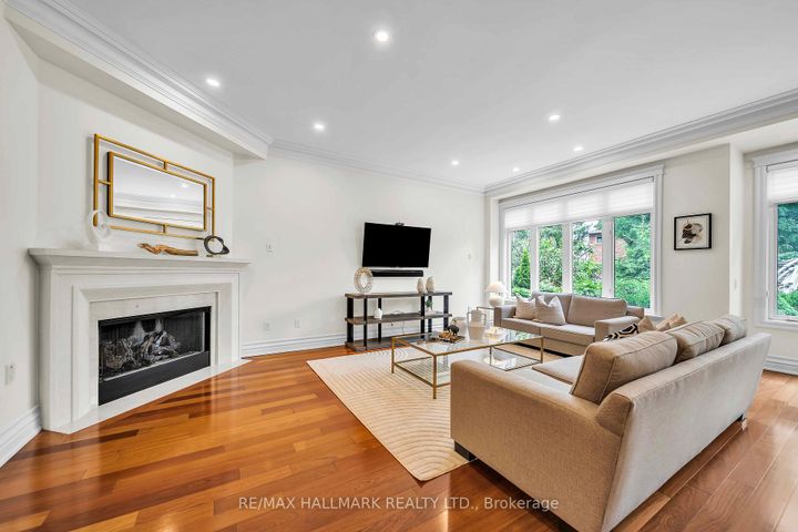 Photo 14 at 124 Felbrigg Avenue, Nortown, Toronto