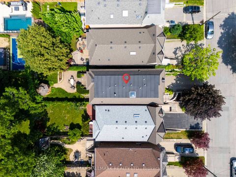 Photo 3 at 124 Felbrigg Avenue, Nortown, Toronto