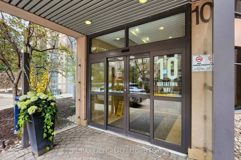 Photo 5 at 814 - 10 Northtown Way, Willowdale East, Toronto