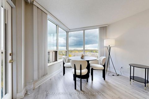 Photo 15 at 814 - 10 Northtown Way, Willowdale East, Toronto