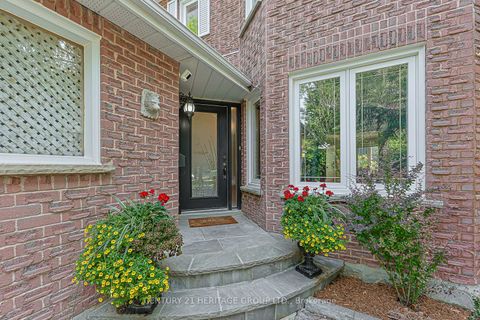 Photo 4 at 169 Delayne Drive, Aurora Heights, Aurora