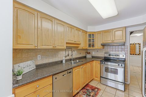 Photo 12 at 169 Delayne Drive, Aurora Heights, Aurora
