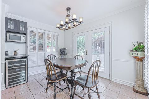 Photo 14 at 169 Delayne Drive, Aurora Heights, Aurora